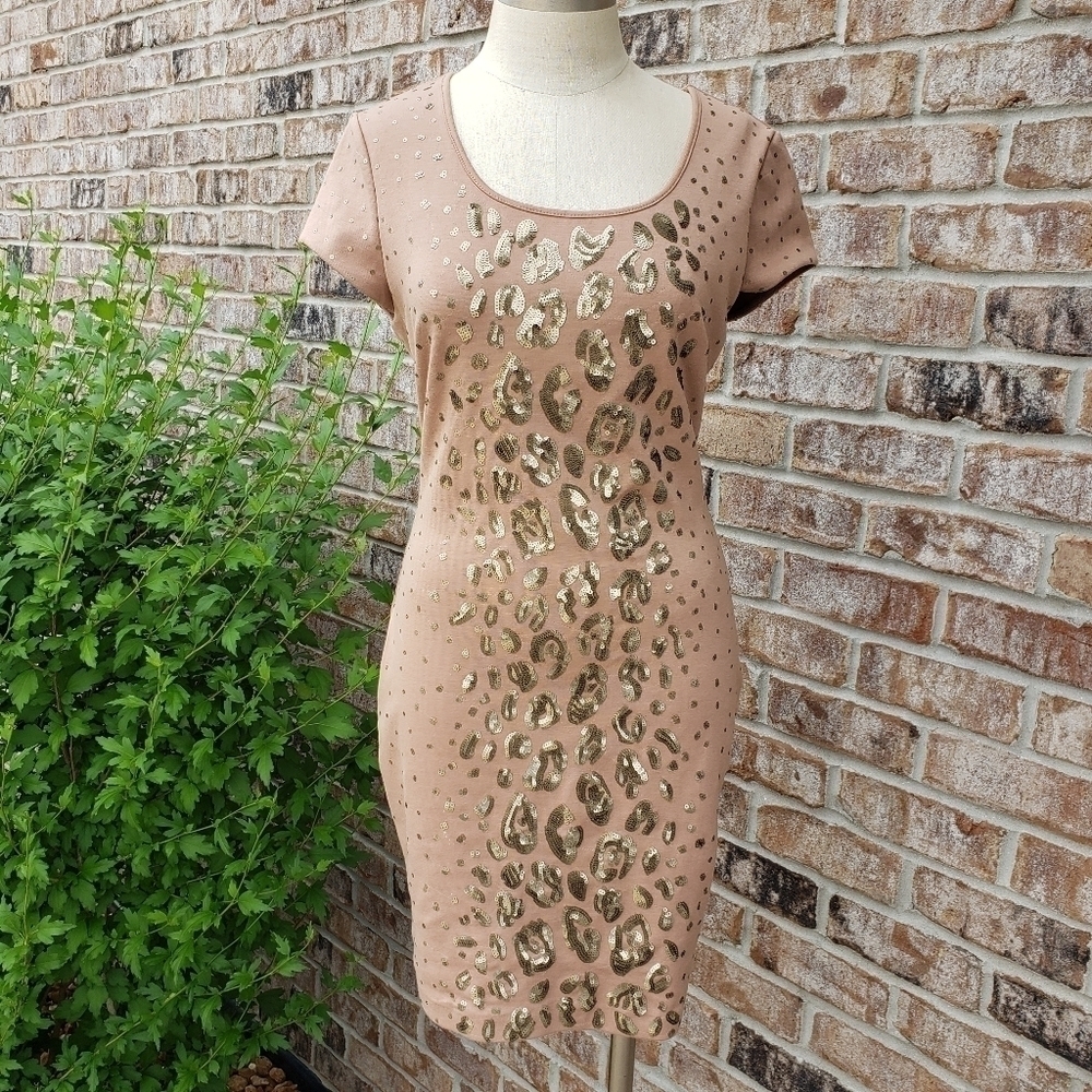 BCBGMAXAZRIA Cap sleeves Sequin Fitted Dress M